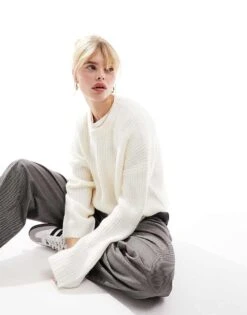 Abercrombie & Fitch Crew Neck Knit Jumper In Cream For Women Jet Stream -Abercro Clothing Shop 205587948 1 jetstream 1