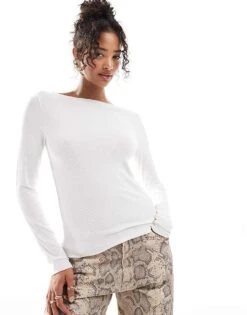 Abercrombie & Fitch Long Sleeve Ribbed Top With Slash Neck In Off White For Women