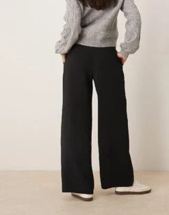 Abercrombie & Fitch High Rise Pleated Ultra Wide Leg Trouser In Black For Women -Abercro Clothing Shop 206941320 3