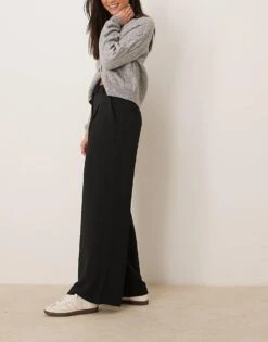 Abercrombie & Fitch High Rise Pleated Ultra Wide Leg Trouser In Black For Women -Abercro Clothing Shop 206941320 5