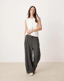 Abercrombie & Fitch Knitted High Neck Cardigan Vest In Cream With Gold Buttons For Women -Abercro Clothing Shop 206962928 3