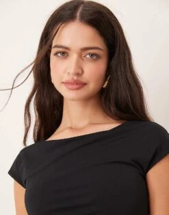 Abercrombie & Fitch T-shirt With Grown Over Sleeve And Boat Neck In Black For Women -Abercro Clothing Shop 206962941 4