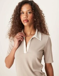Abercrombie & Fitch Collar Detail V Neck Polo In Beige For Women -Abercro Clothing Shop 207233821 3