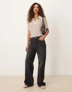 Abercrombie & Fitch Collar Detail V Neck Polo In Beige For Women -Abercro Clothing Shop 207233821 4