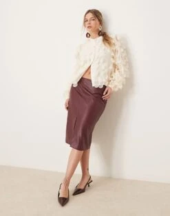 Abercrombie & Fitch Textured Pencil Skirt In Burgundy For Women