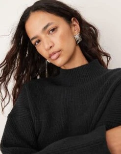 Abercrombie & Fitch Turtle Neck Knit Jumper In Black For Women -Abercro Clothing Shop 207344955 4