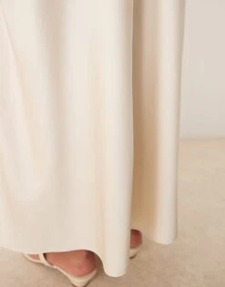 Abercrombie & Fitch Mid Rise Draw String Waist Satin Bias Skirt In Champagne For Women Fog -Abercro Clothing Shop 207344997 4