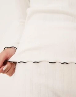 Abercrombie & Fitch Co-ord Lettuce Hem Pyjama Top In Cream For Women Jet Stream -Abercro Clothing Shop 207345230 3