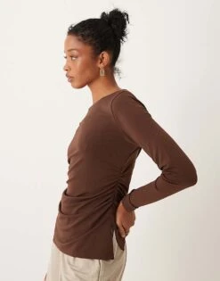 Abercrombie & Fitch Long Sleeve Top With Slash Neck In Brown For Women Chicory Coffee