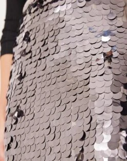 Abercrombie & Fitch High Waisted Silver Sequin Midi Column Skirt For Women White Silver Sequins -Abercro Clothing Shop 207345314 4