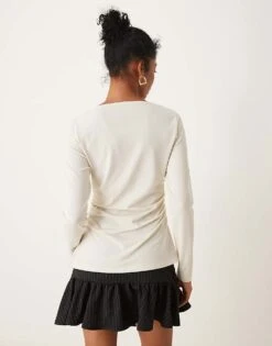 Abercrombie & Fitch Long Sleeve Top With Slash Neck In Cream For Women Birch -Abercro Clothing Shop 207345586 3