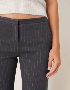 Abercrombie & Fitch Tailored Pinstripe Trousers In Grey For Women Metallic Stripe -Abercro Clothing Shop 207345599 4