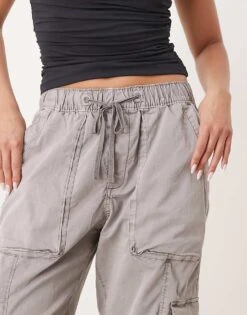 Abercrombie & Fitch High Rise Wide Leg Cargo Trousers In Grey For Women Frost Grey -Abercro Clothing Shop 207597495 4