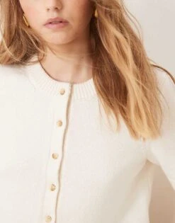 Abercrombie & Fitch Crew Neck Button Through Knit Cardigan In Cream For Women -Abercro Clothing Shop 207870941 3