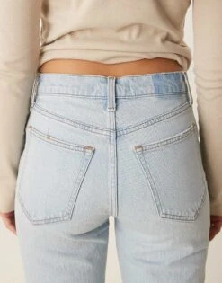 Abercrombie & Fitch 90s Relaxed Jeans With Knee Rip In Light Wash Blue For Women -Abercro Clothing Shop 207871250 4