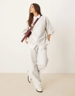 Abercrombie & Fitch Oversized T-shirt With Side Slits In Light Grey For Women -Abercro Clothing Shop 207871560 3