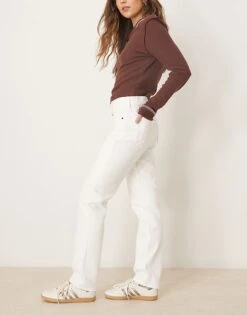 Abercrombie & Fitch Mid Rise Straight Jeans In White For Women -Abercro Clothing Shop 207871734 3