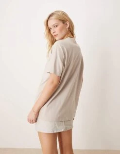 Abercrombie & Fitch Short Sleeve Skimming Embellished Strawberry T-shirt In Beige For Women -Abercro Clothing Shop 207871877 4