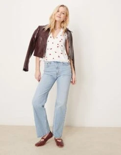 Abercrombie & Fitch Plunge Neck Sleeveless Top In Cherry Print For Women -Abercro Clothing Shop 207873521 3