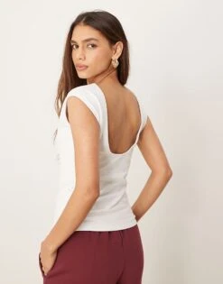 Abercrombie & Fitch Seamless Scoop Back Top In White For Women -Abercro Clothing Shop 207873621 4