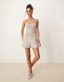 Abercrombie & Fitch Sweetheart Neckline Contrast Top In Beige For Women -Abercro Clothing Shop 207873685 3