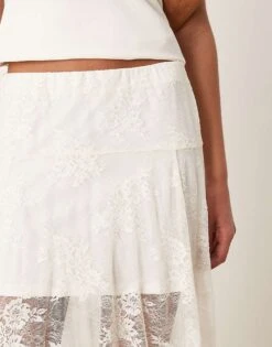 Abercrombie & Fitch Lace Detail Flowy Maxi Skirt In White For Women -Abercro Clothing Shop 207873958 4