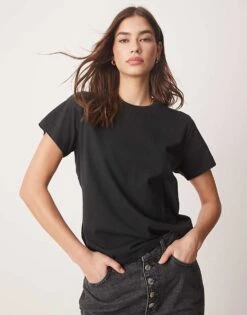 Abercrombie & Fitch Short Sleeve Relaxed T-shirt In Black For Women