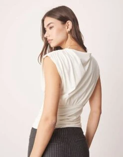 Abercrombie & Fitch Grown Over V Neck Top In Cream For Women -Abercro Clothing Shop 207874140 4