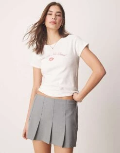 Abercrombie & Fitch Raglan T-shirt With Lipstick Chest Print In White For Women Cloud Dancer