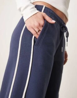 Abercrombie & Fitch Essential Mid Rise Wide Leg Motif Detail Jogger In Indigo For Women Navy -Abercro Clothing Shop 207915516 3
