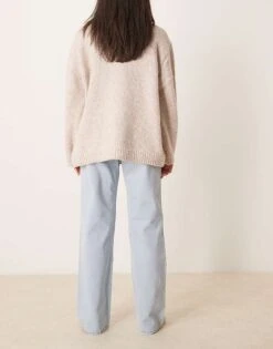 Abercrombie & Fitch Low Rise Baggy Fit Jean With Busted Knee In Light Wash For Women Light Wash Blue -Abercro Clothing Shop 207915958 3