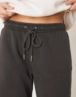 Abercrombie & Fitch Essential Mid Rise Wide Leg Jogger In Charcoal Grey For Women -Abercro Clothing Shop 207915980 5