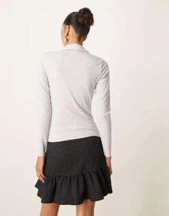 Abercrombie & Fitch Collared Long Sleeve Top In Grey For Women -Abercro Clothing Shop 207916064 4