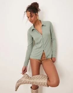 Abercrombie & Fitch Button Through Top With Collar In Green For Women