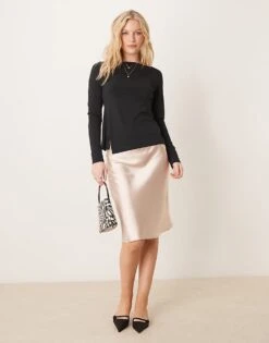 Abercrombie & Fitch Slash Neck Asymmetric Top In Black For Women -Abercro Clothing Shop 207916426 3